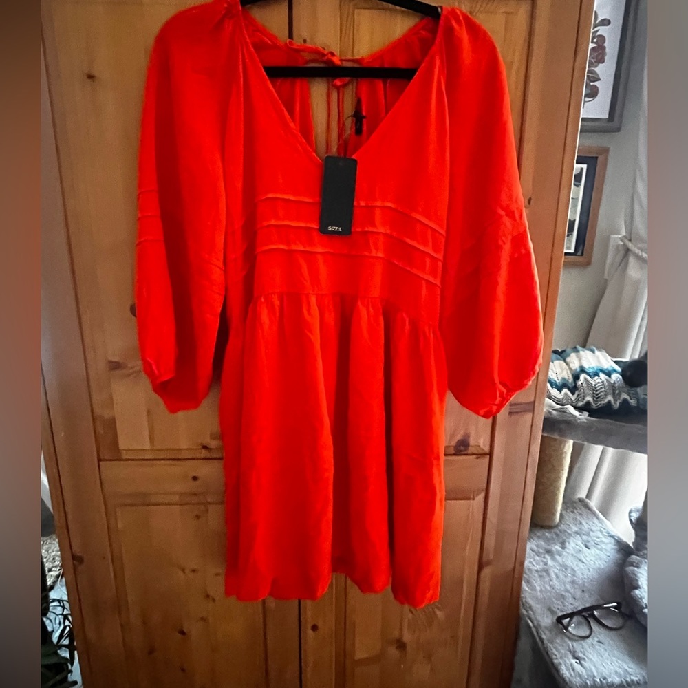Really cute dress for the spring and summer season.
